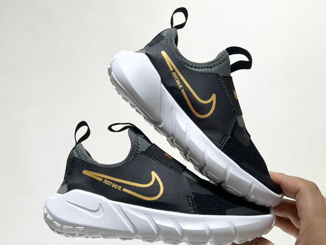 Nike's new barefoot slip" Black"