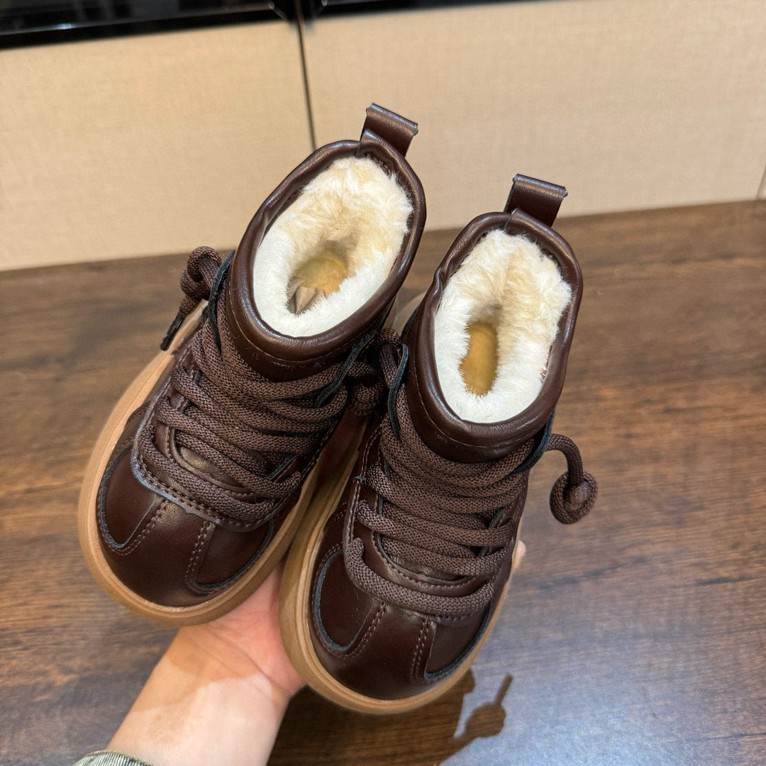 U-GG Capibara Snow Boots Leather" brown"