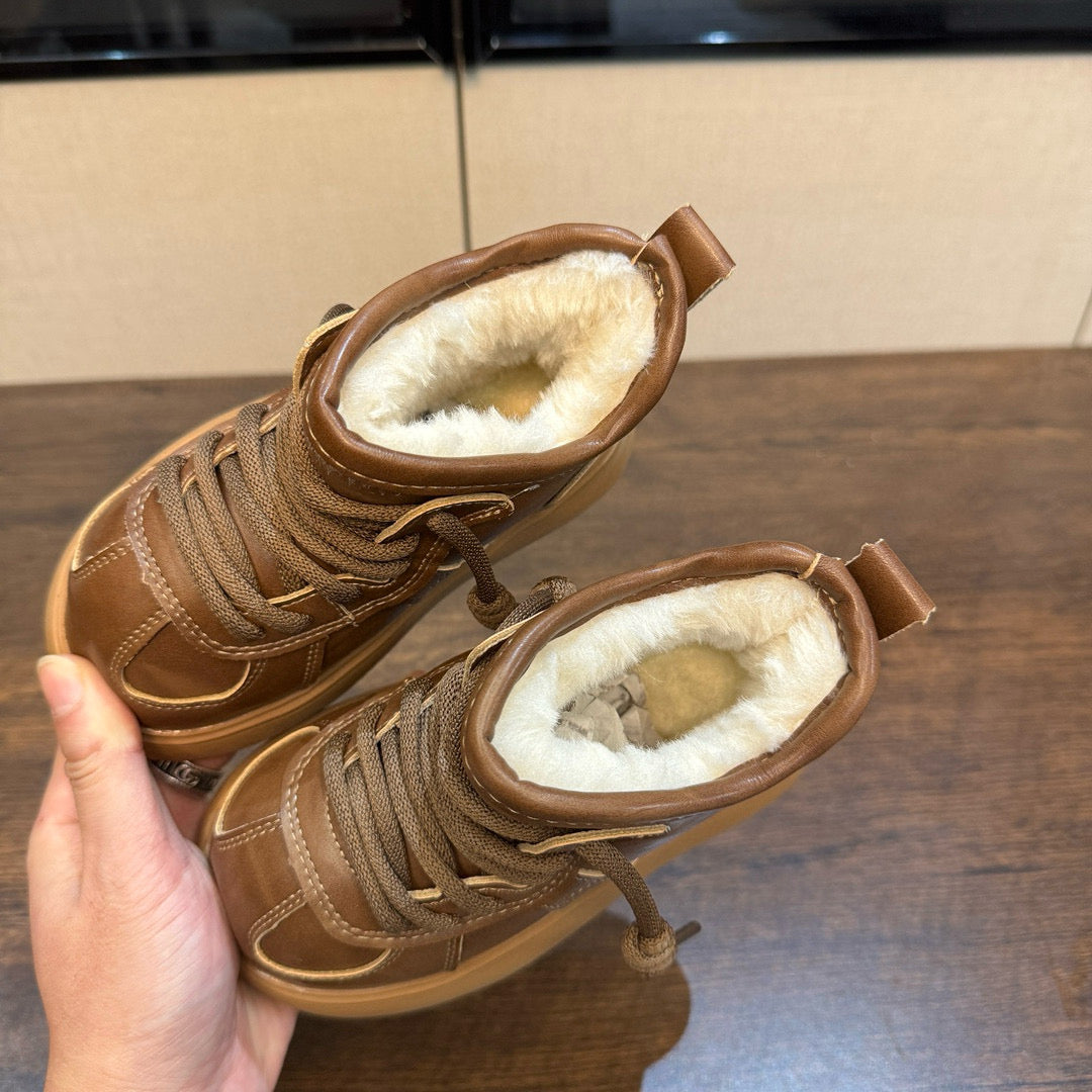 U-GG Capibara Snow Boots Leather" brown"