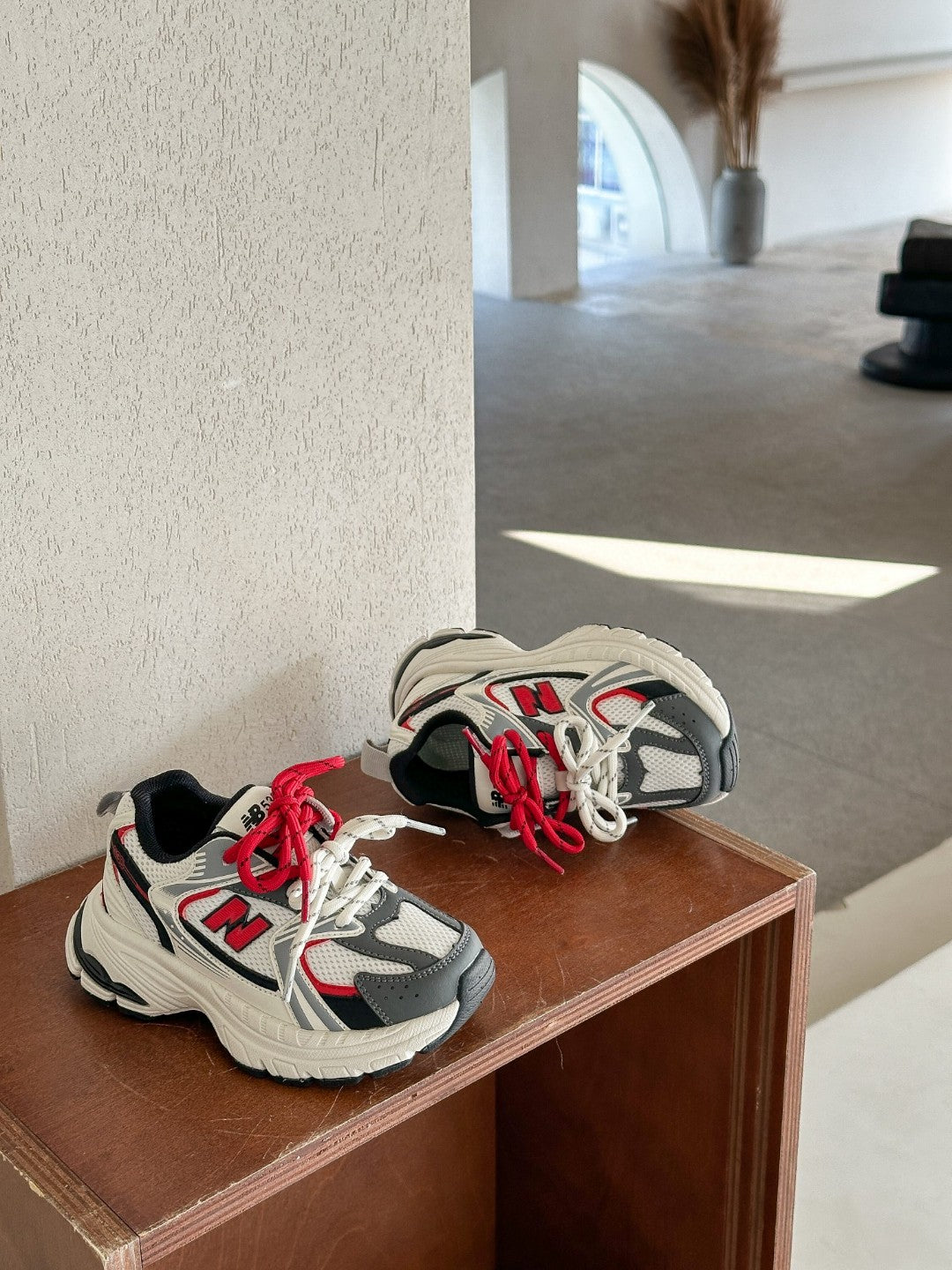 NB530 double-lace children's shoes " white, gray, red"
