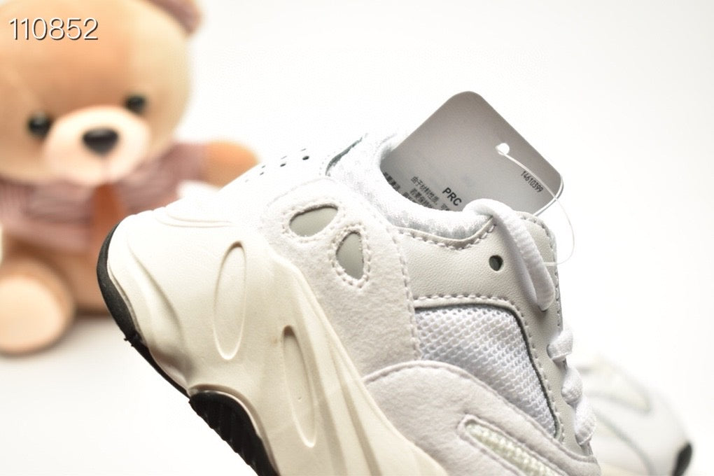 AD Coconut 700 " white"
