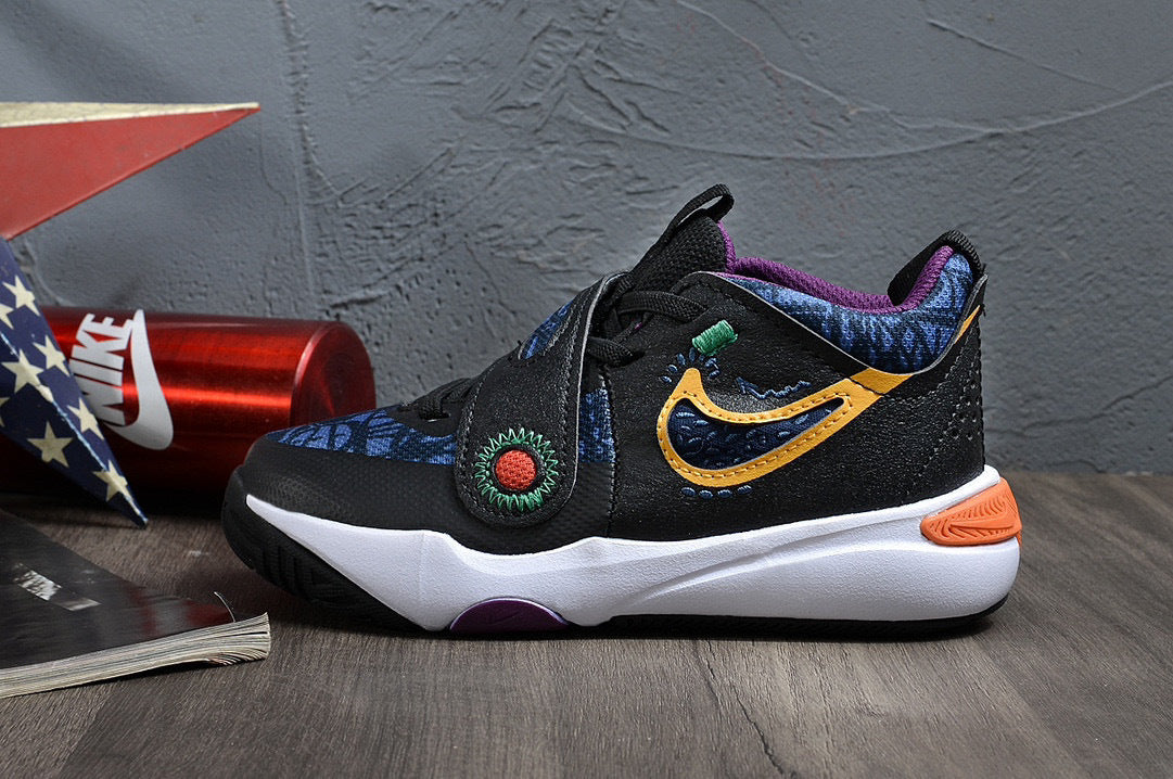 Nike's new UFO slip-on shoes for children" Black"