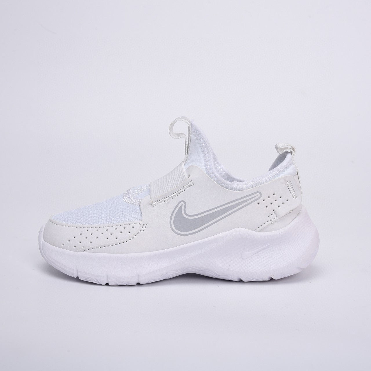 Nike slip-on running shoes" white"