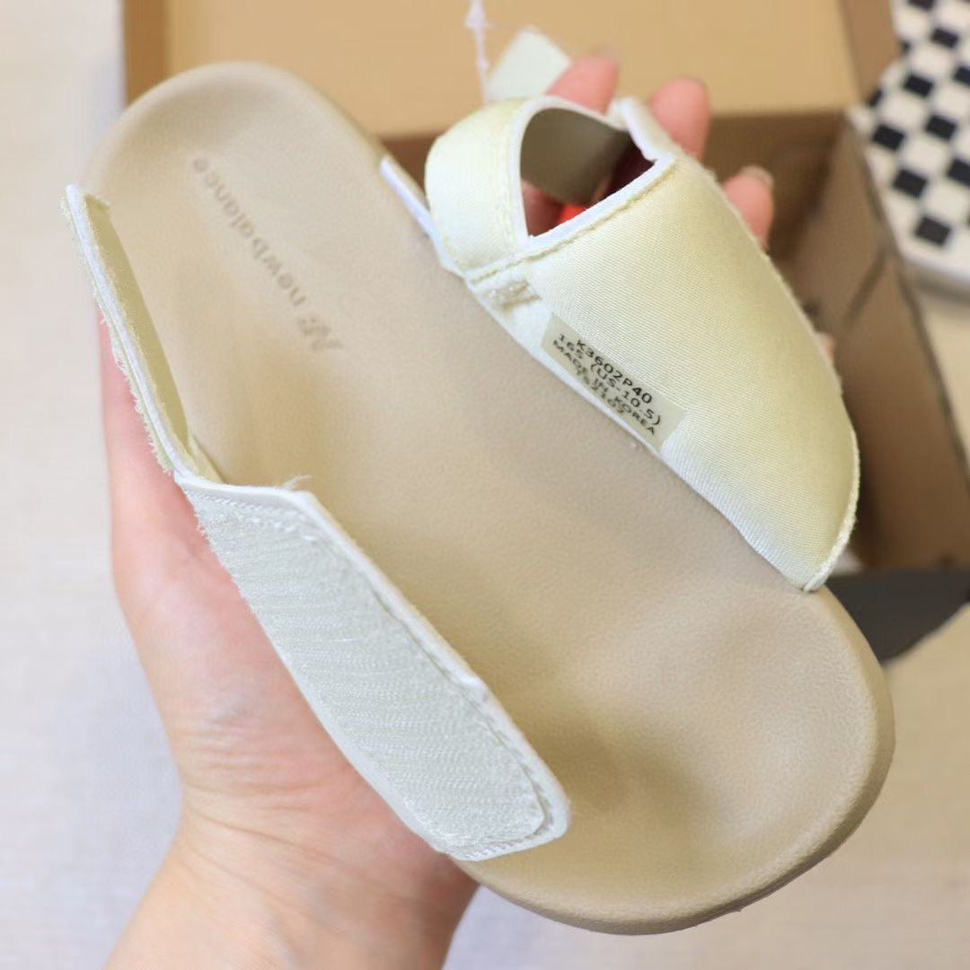 N large breasted sandals" light beige"