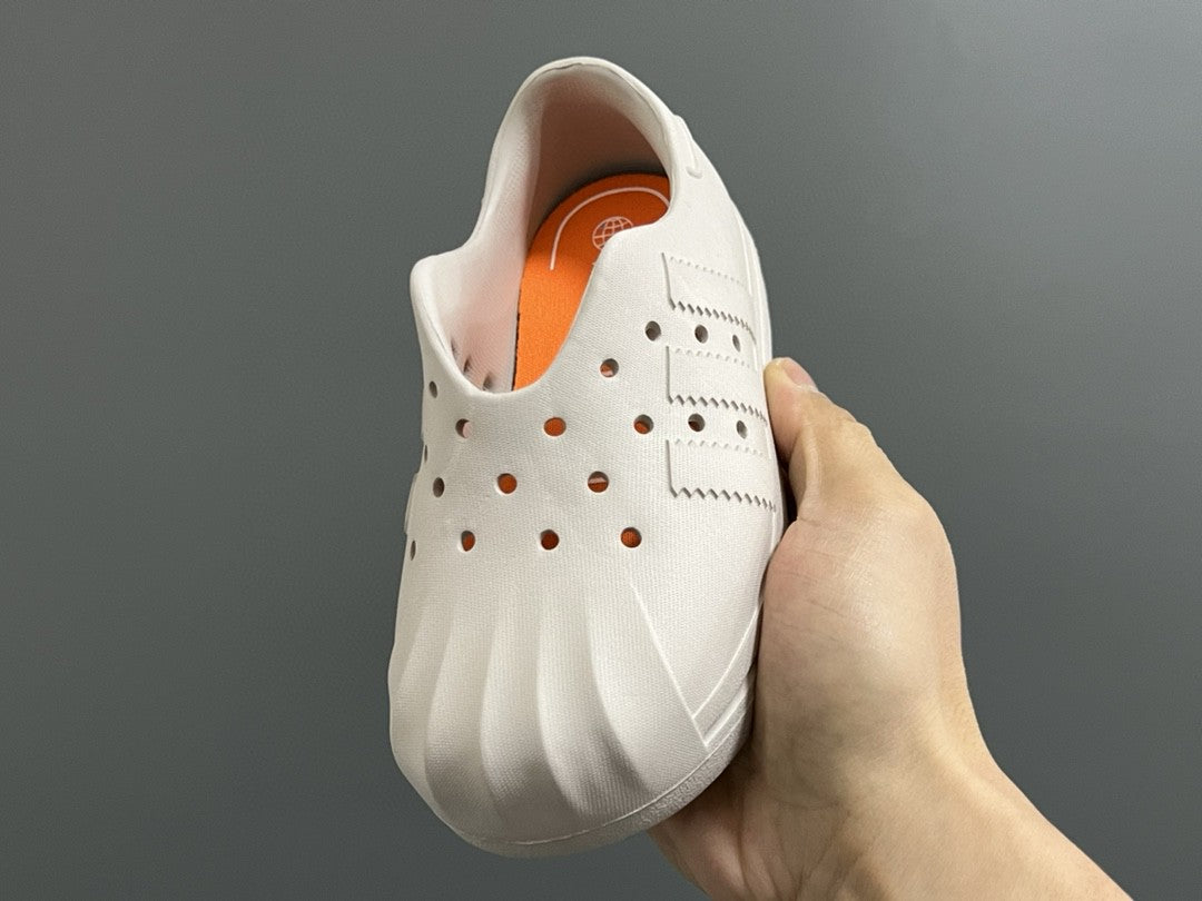 Soft shell hole slip-on sandals for children" light beige"