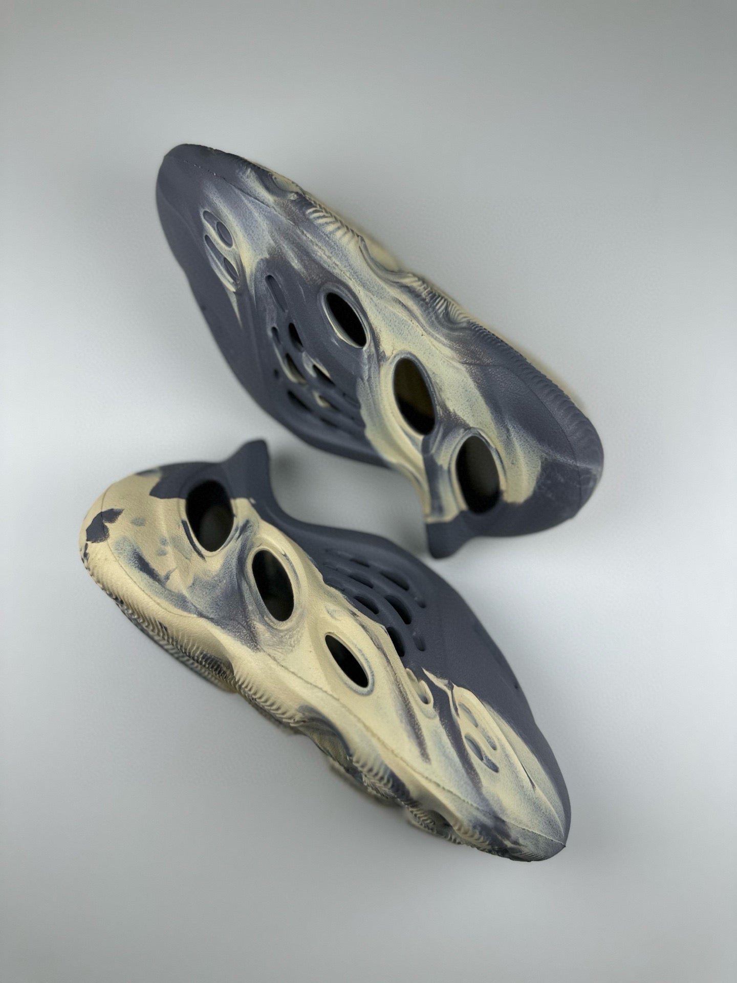 Coconut Crocs" light gray, cream"
