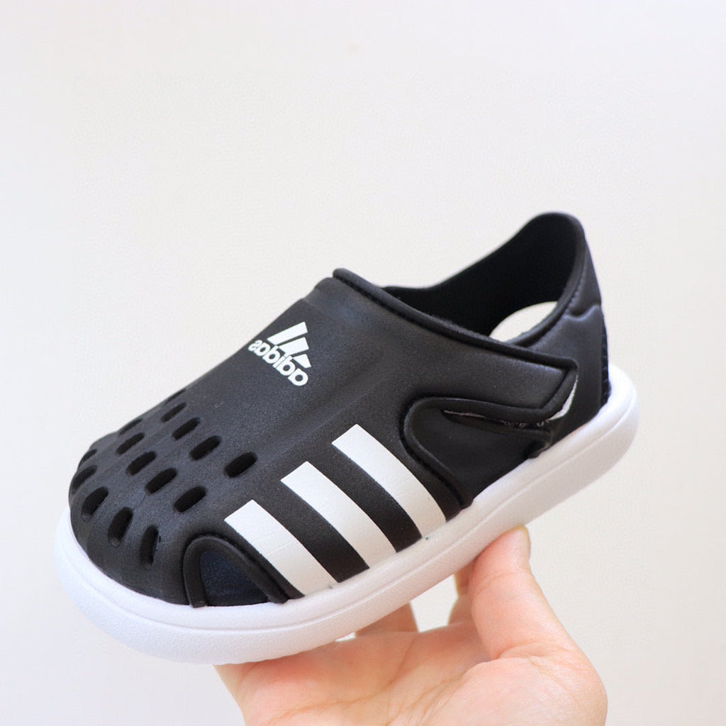 Adidas Seahorse III hole shoes" black"