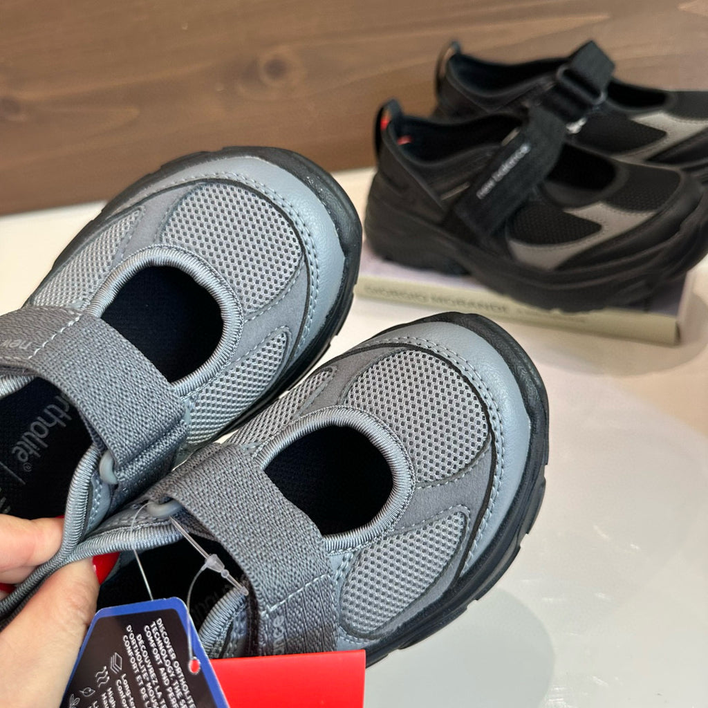 Mary Jane Closed Toe Sandals" gray & black"