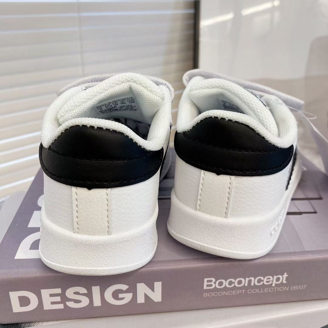 Adidas co-branded Velcro children's shoes" white, black"