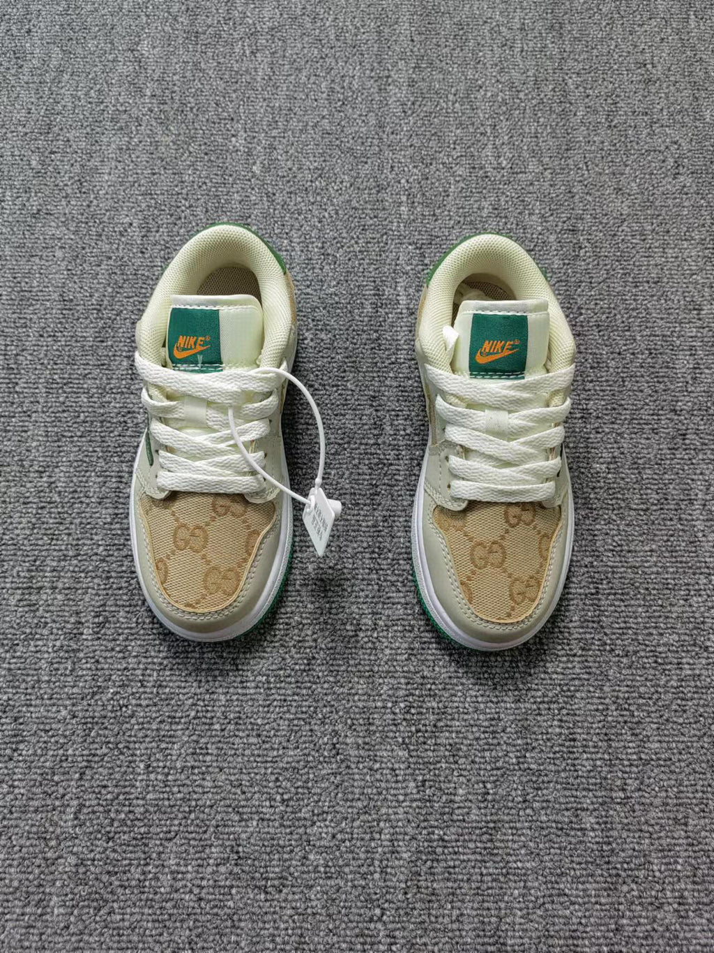 Joe 1 low-top hook LV joint sneakers "beige , off white, green, orange'