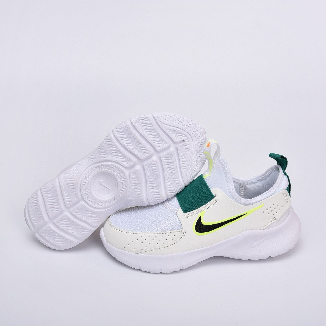 Nike slip-on running shoes" white, dark green"