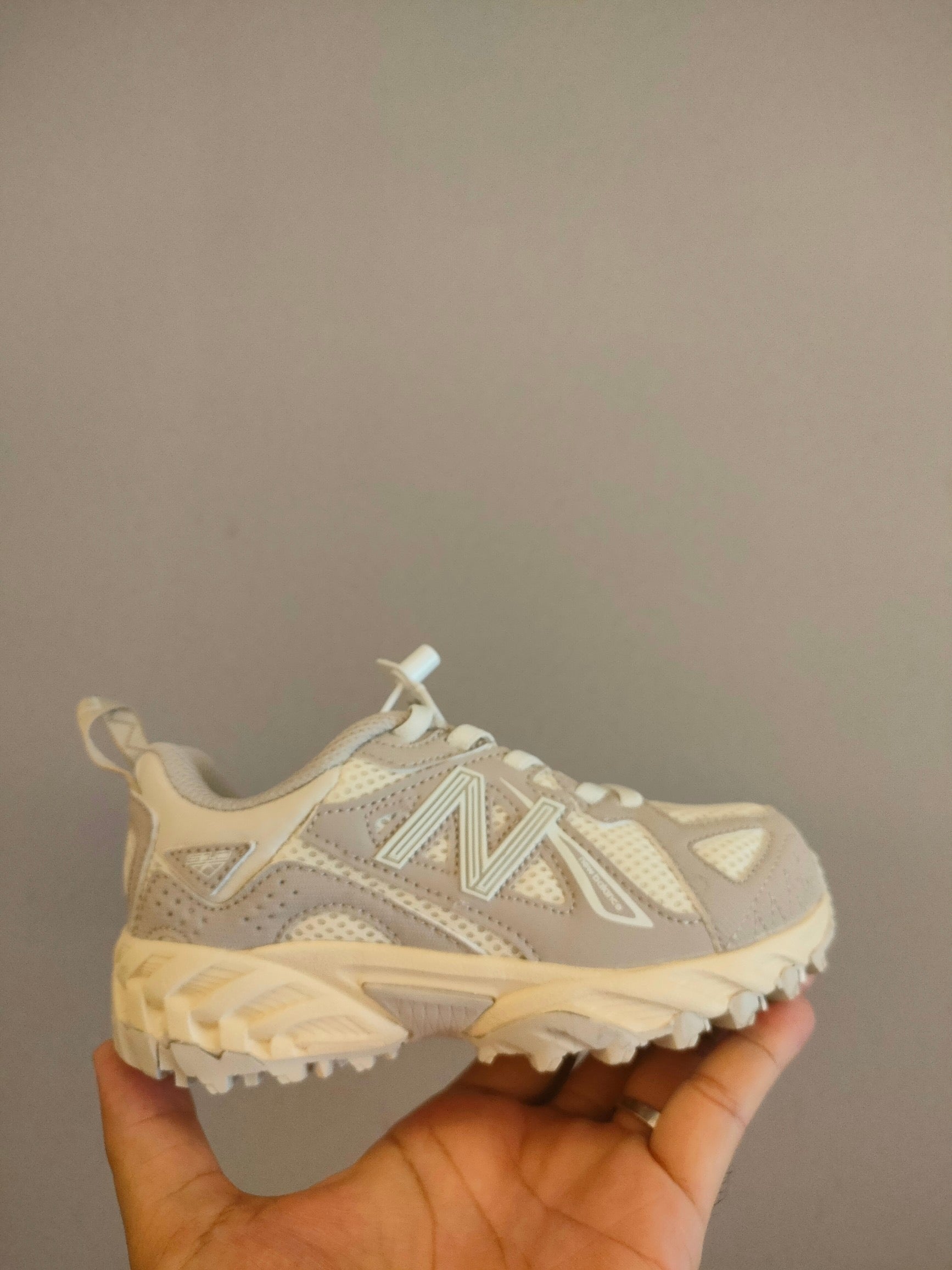 NB610 children's outdoor shoes" cream"