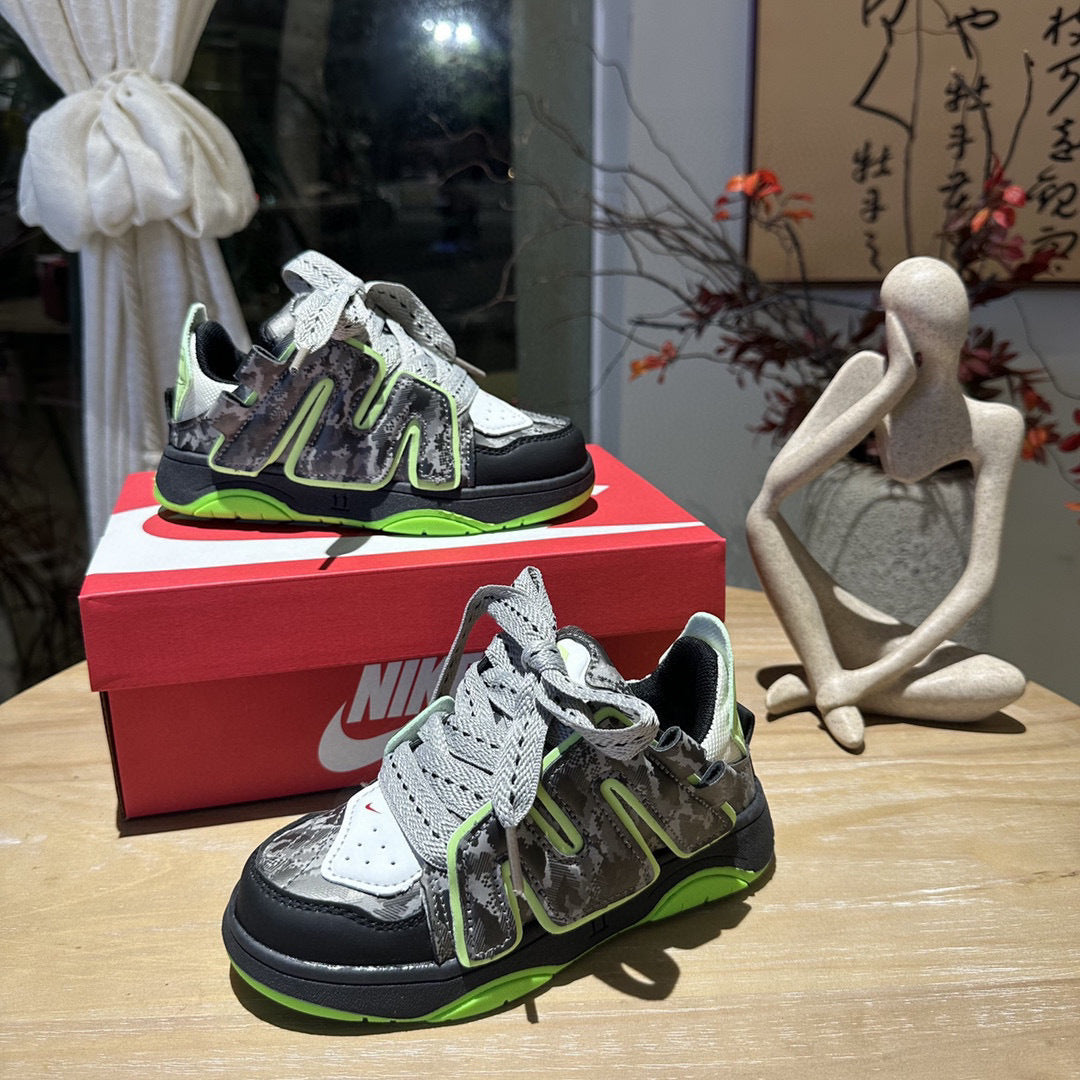 Nike overseas limited edition joint Velcro