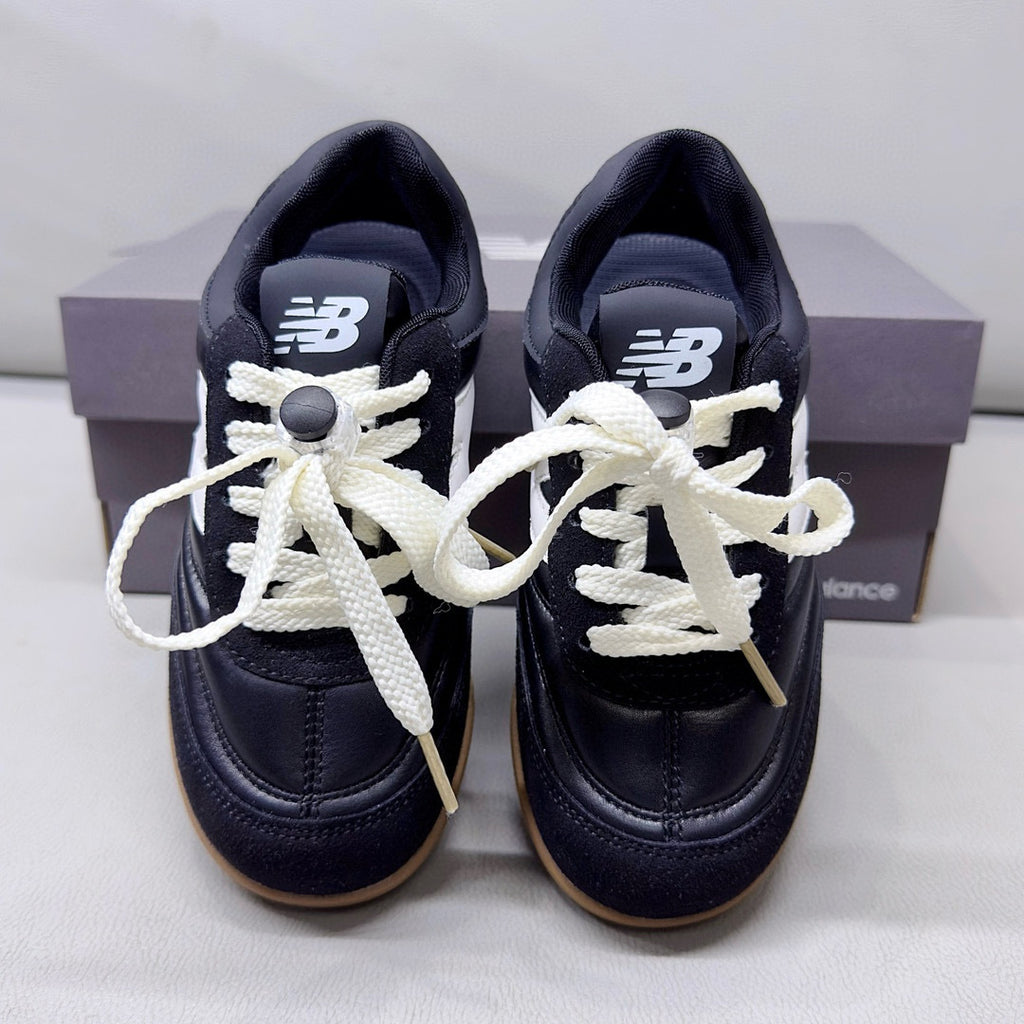NB URC42LA lace-up buckle children's shoes" black"