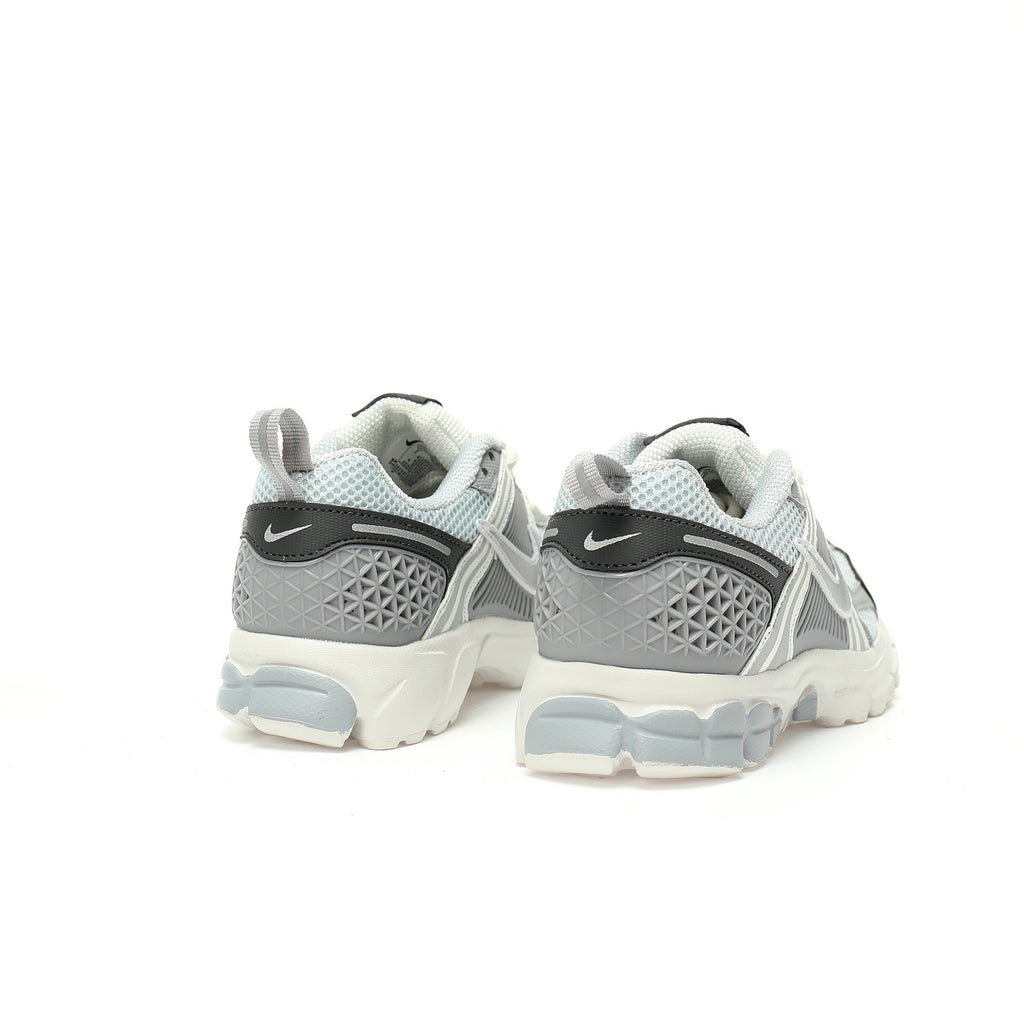 Nike V5" gray"