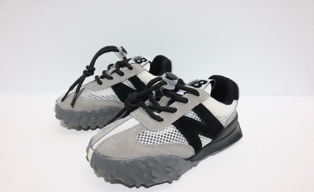N official website synchronized parallel bars sandals "Gray, black"