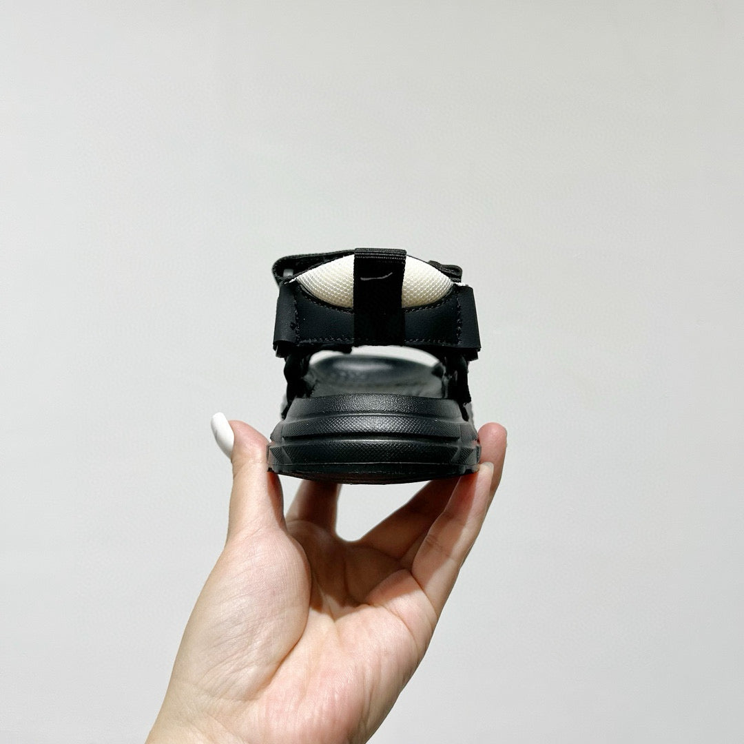 Nike Red Panda Soft Sole Beach Sandals" black"
