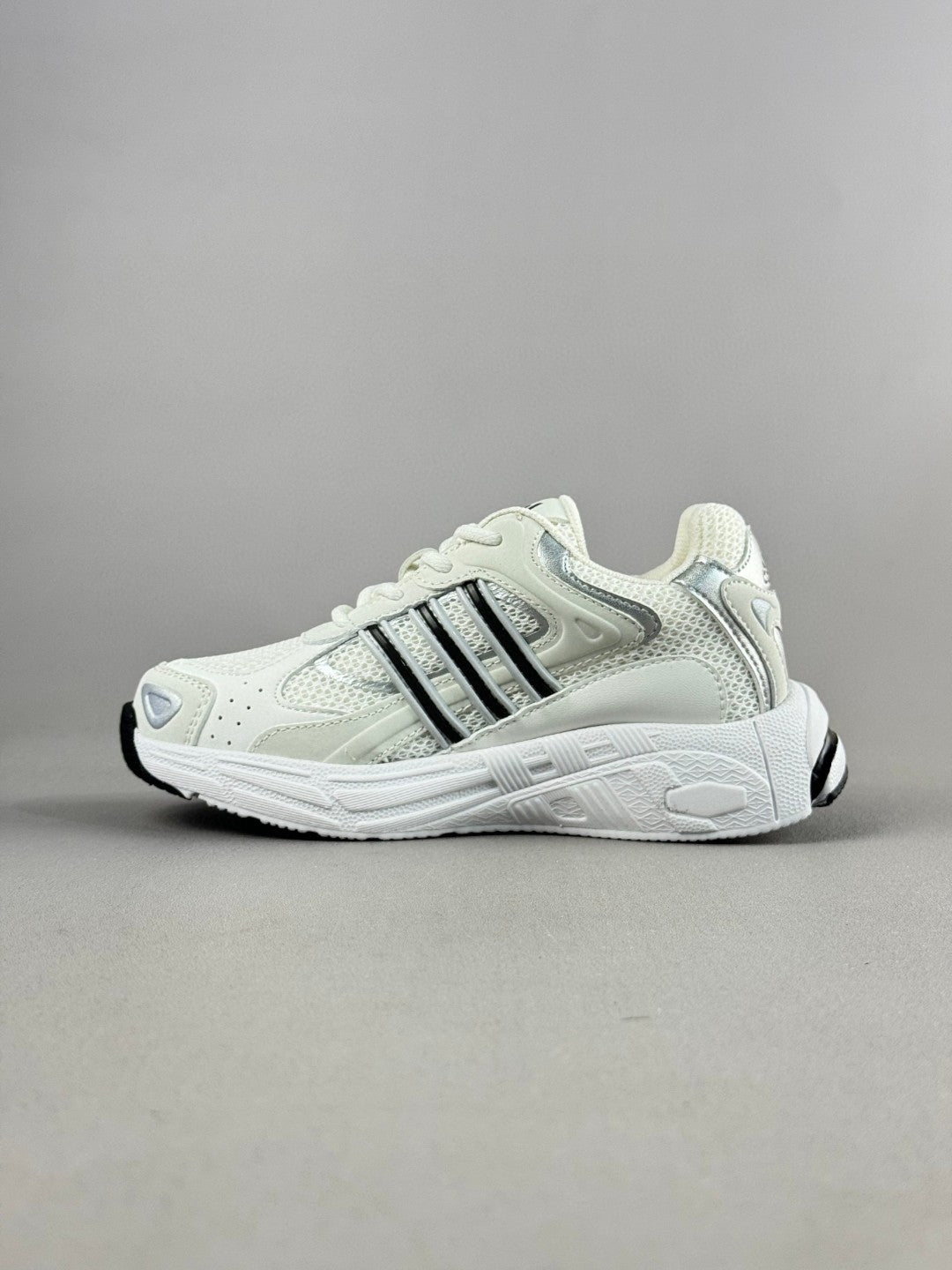 AD response CL retro casual shoes" white, black"