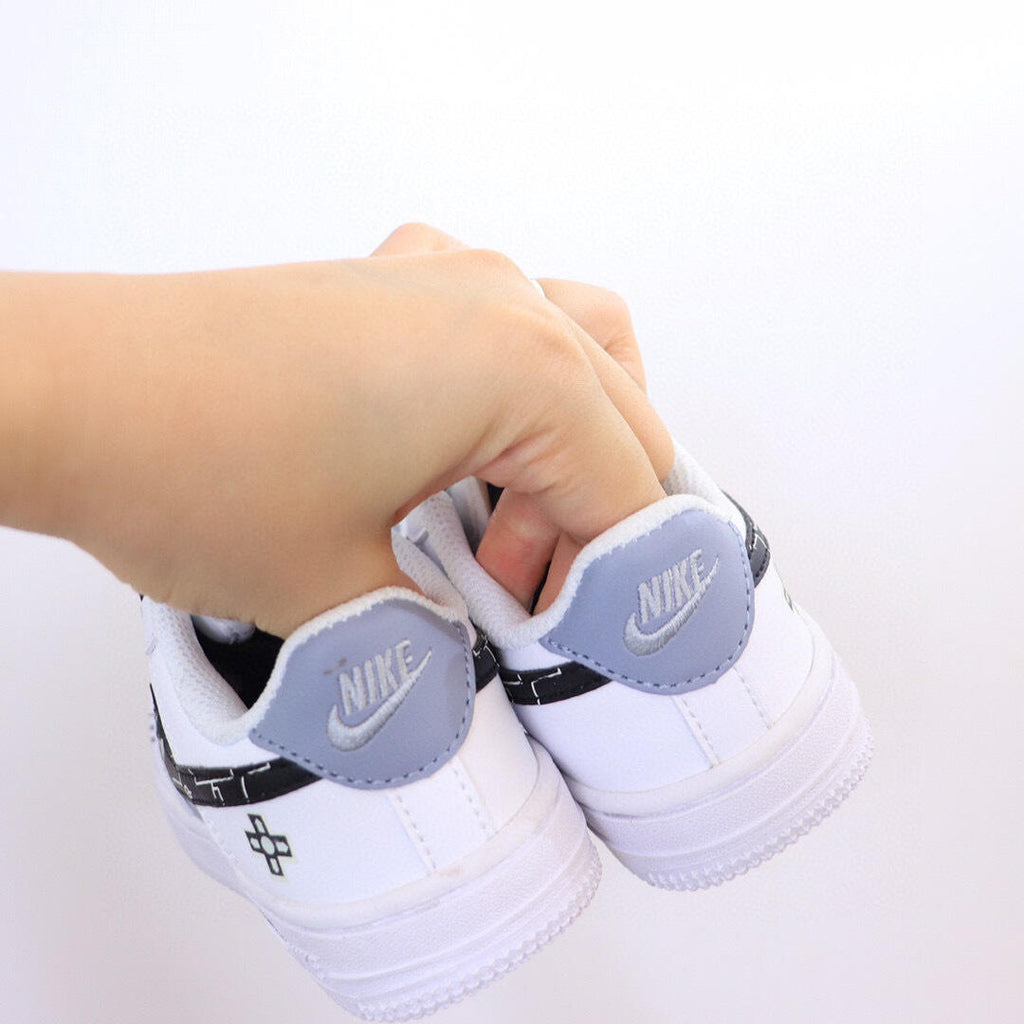 Air Force low-top lace-up sneakers" white, blue"