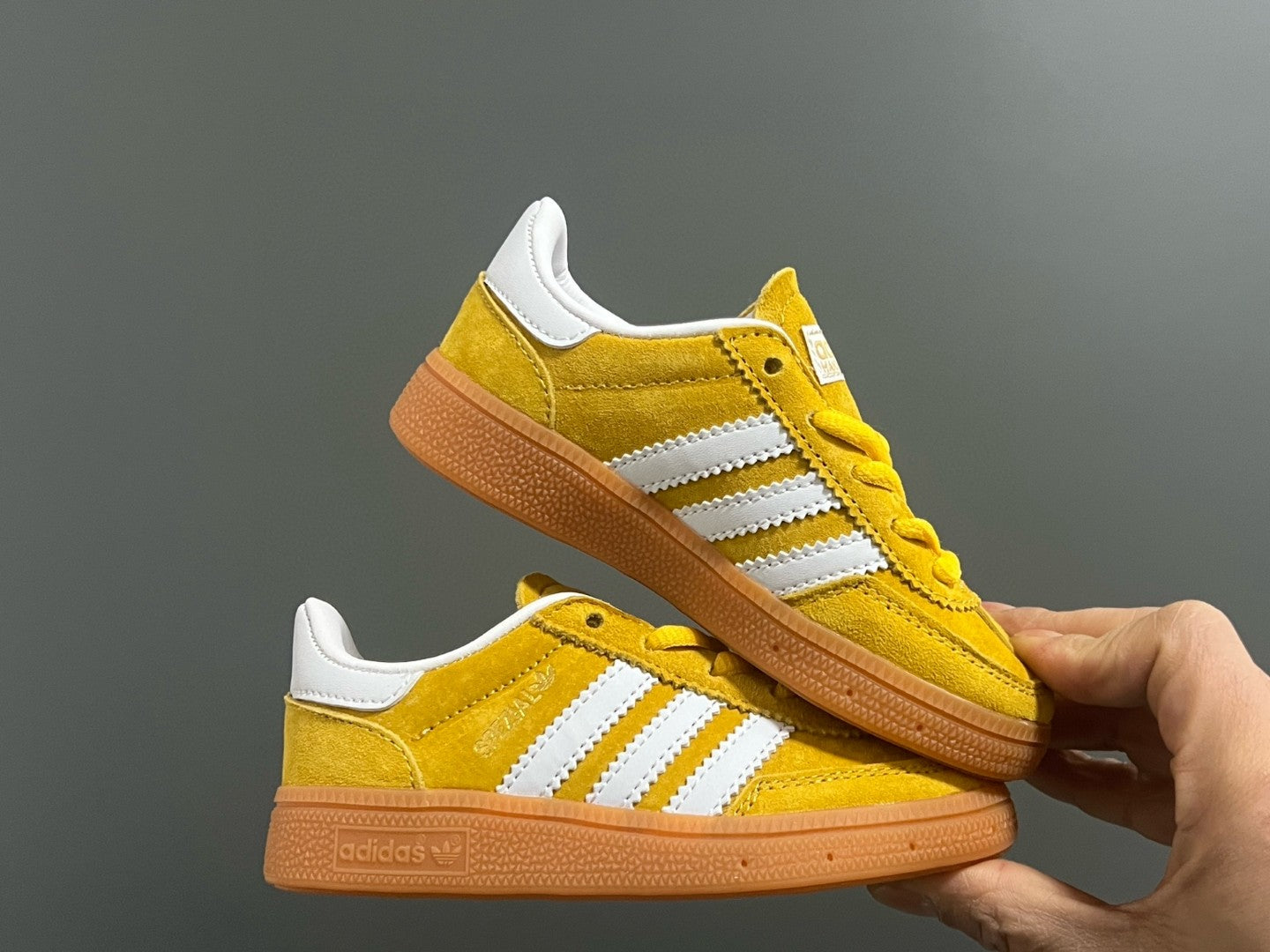 Adidas training 3 generation pig leather children's shoes" yellow"