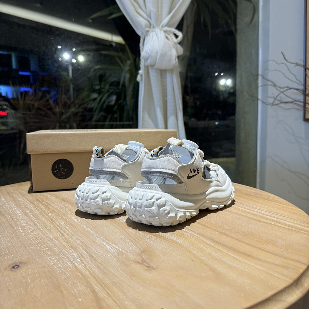 Nike sandals" white, light blue"