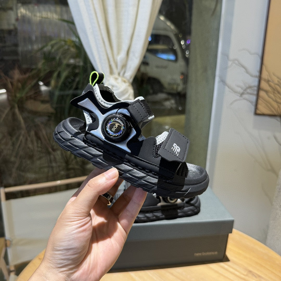 NB lock Velcro sandals" black"