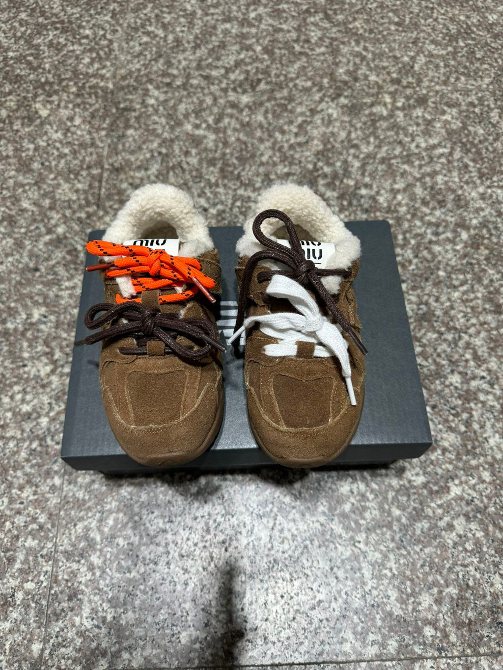 NB 530 miumiu velvet co-branded children's shoes" brown"