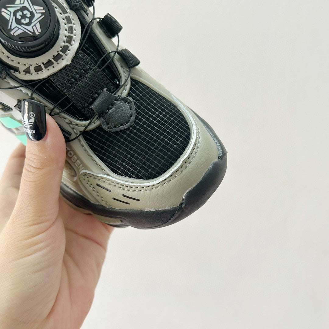 Trefoil rotating button children's shoes " black, gray'