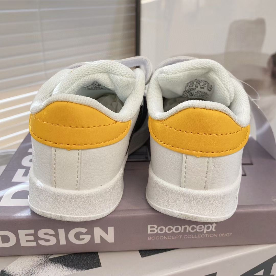 Adidas co-branded Velcro children's shoes" white, black"