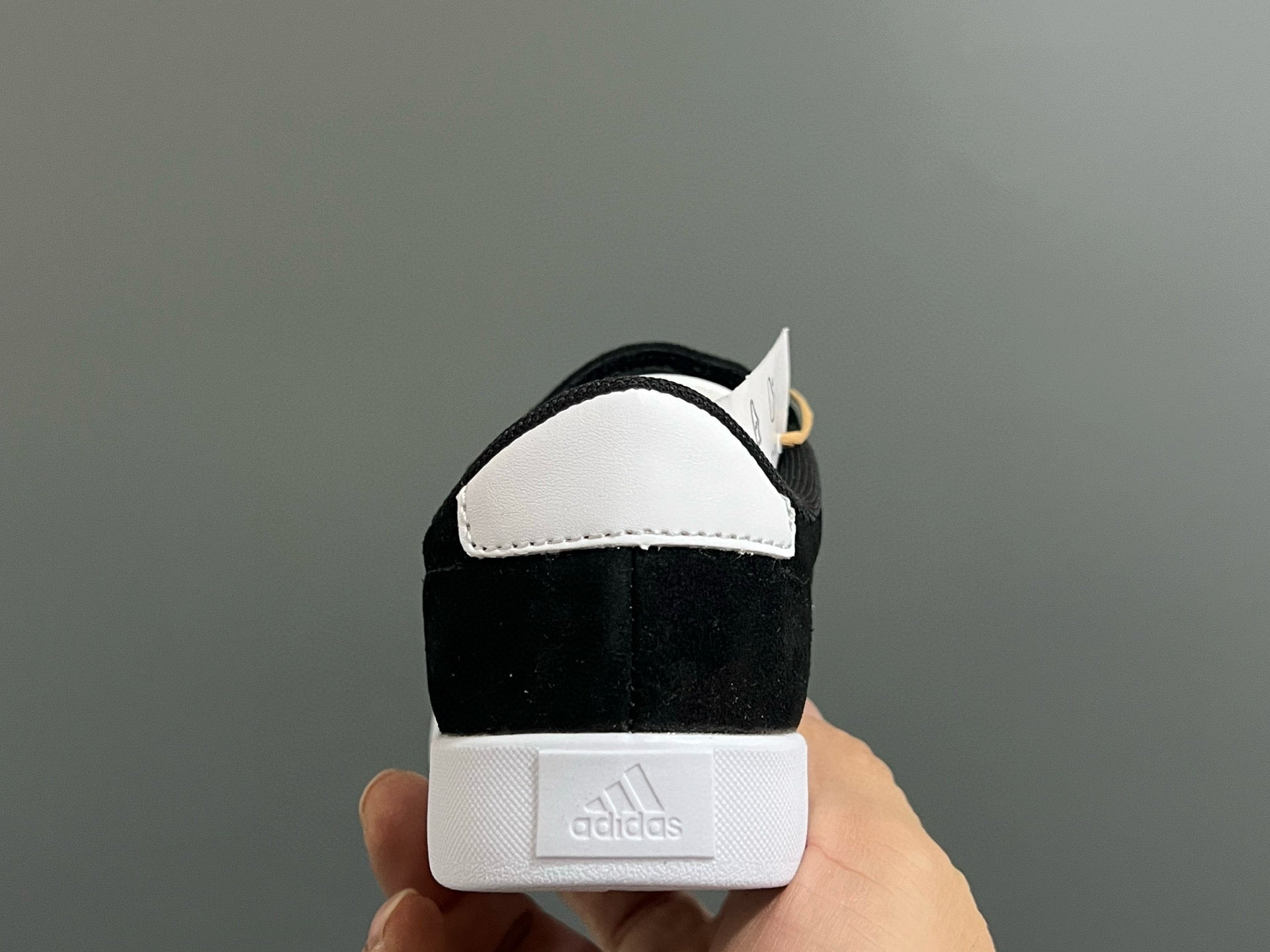 Adidas tennis shoes" black"