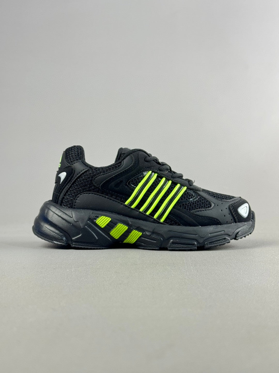 AD response CL retro casual shoes" black, yellow"