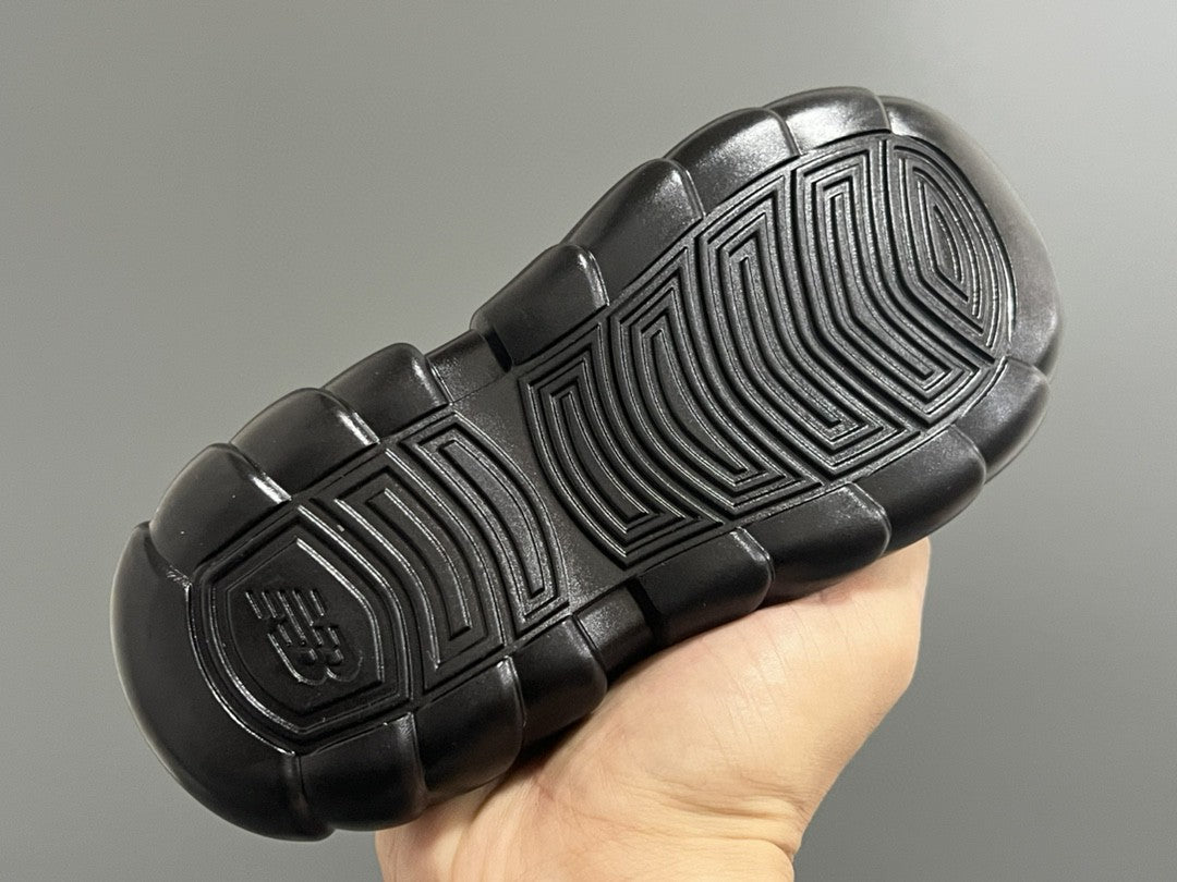 NB new 920 Mary Jane mesh stitching Velcro children's sandals" black"