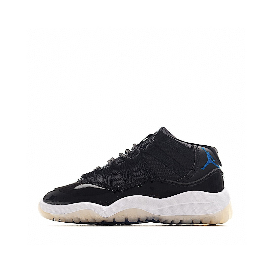 The classic AJ11 is back, mid-top" black"