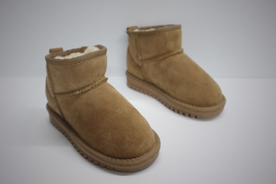 low-top UGG ankle boots" brown"