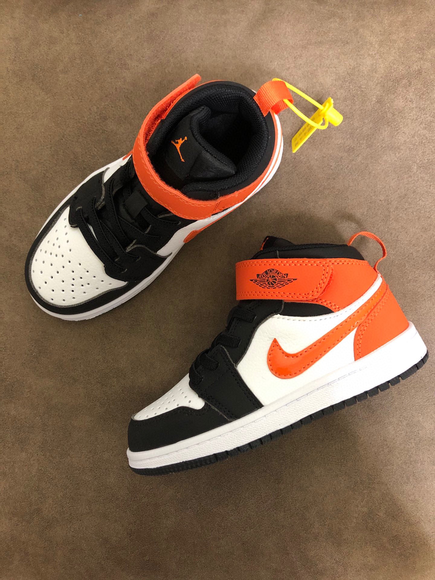 Joe's high-top Velcro children's shoes" red, white, black, orange"