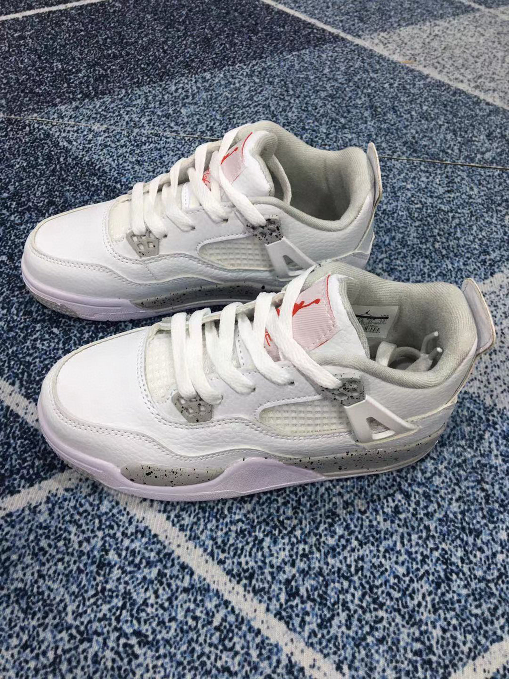 Jordan 4 children's sports shoes" white"