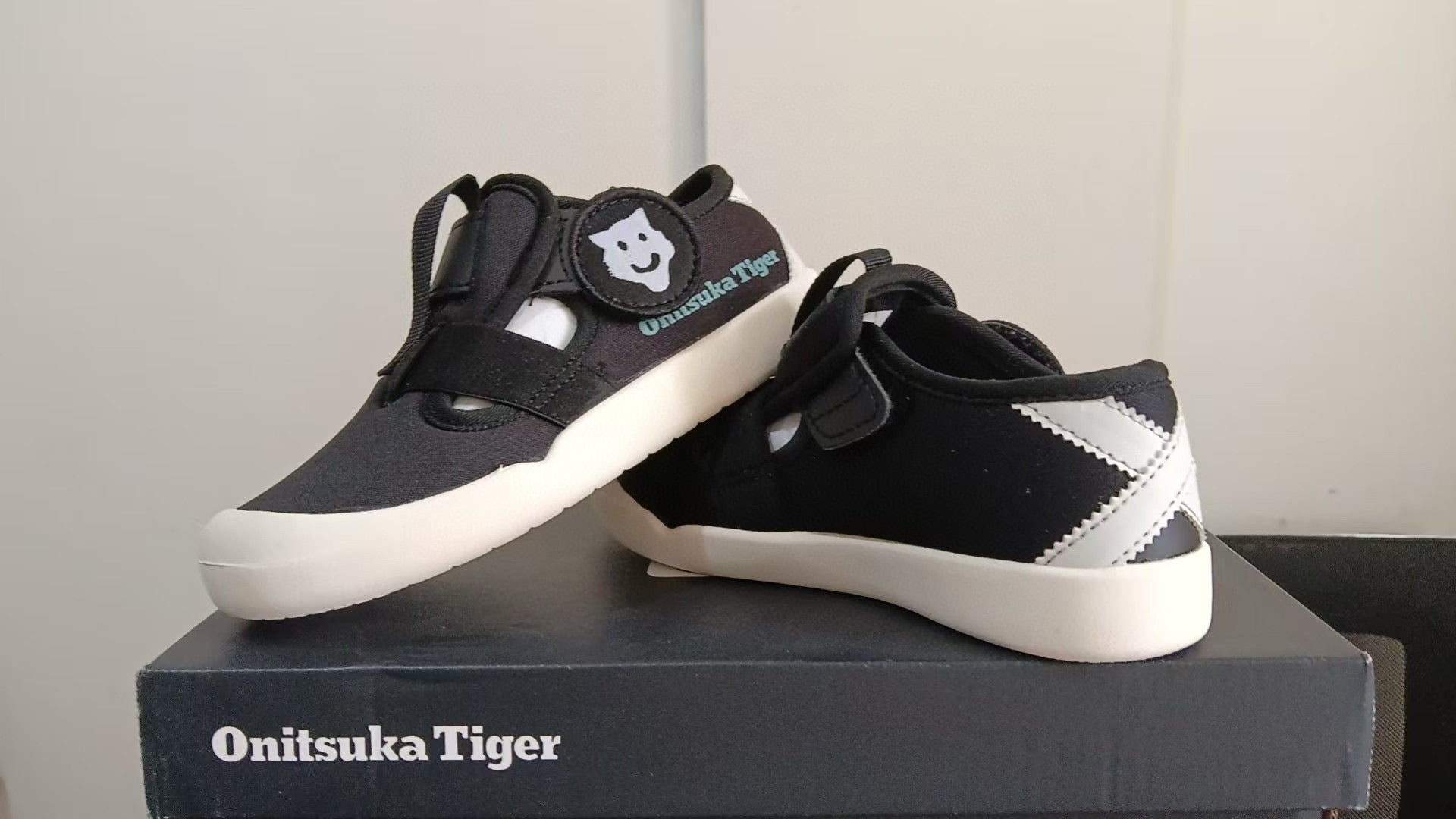 YSS  bread head sandals" black"