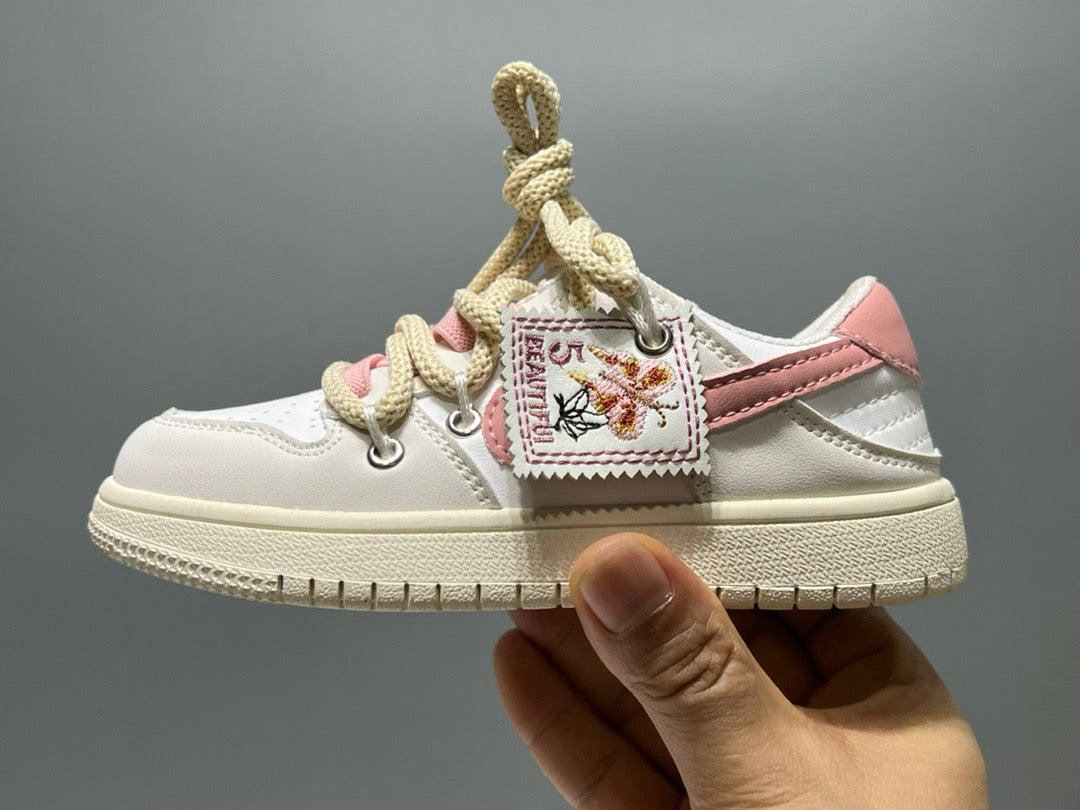 Nike low-top embroidered children's sneakers" gray, pink"