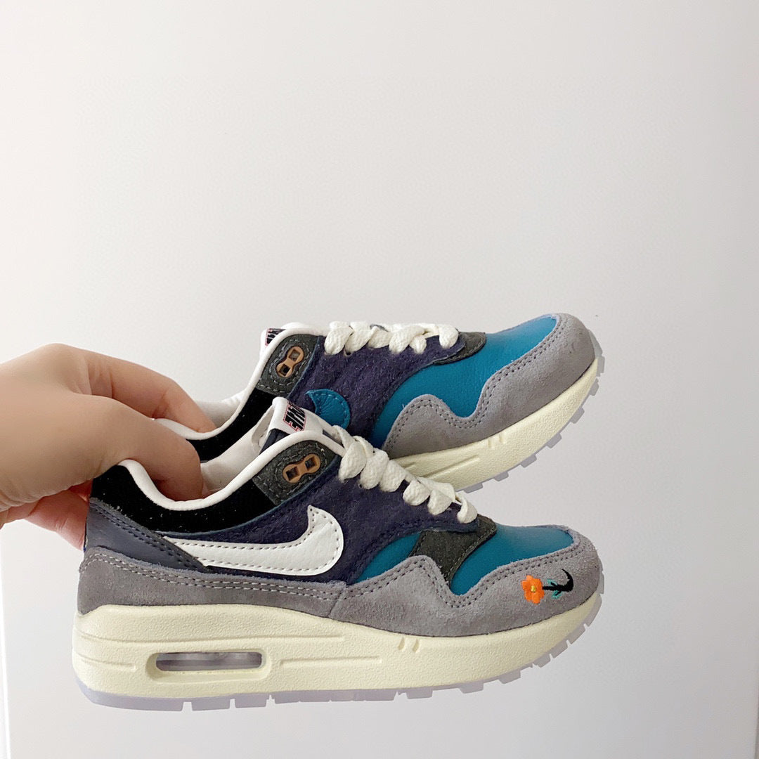 Nike co-branded children's air cushion