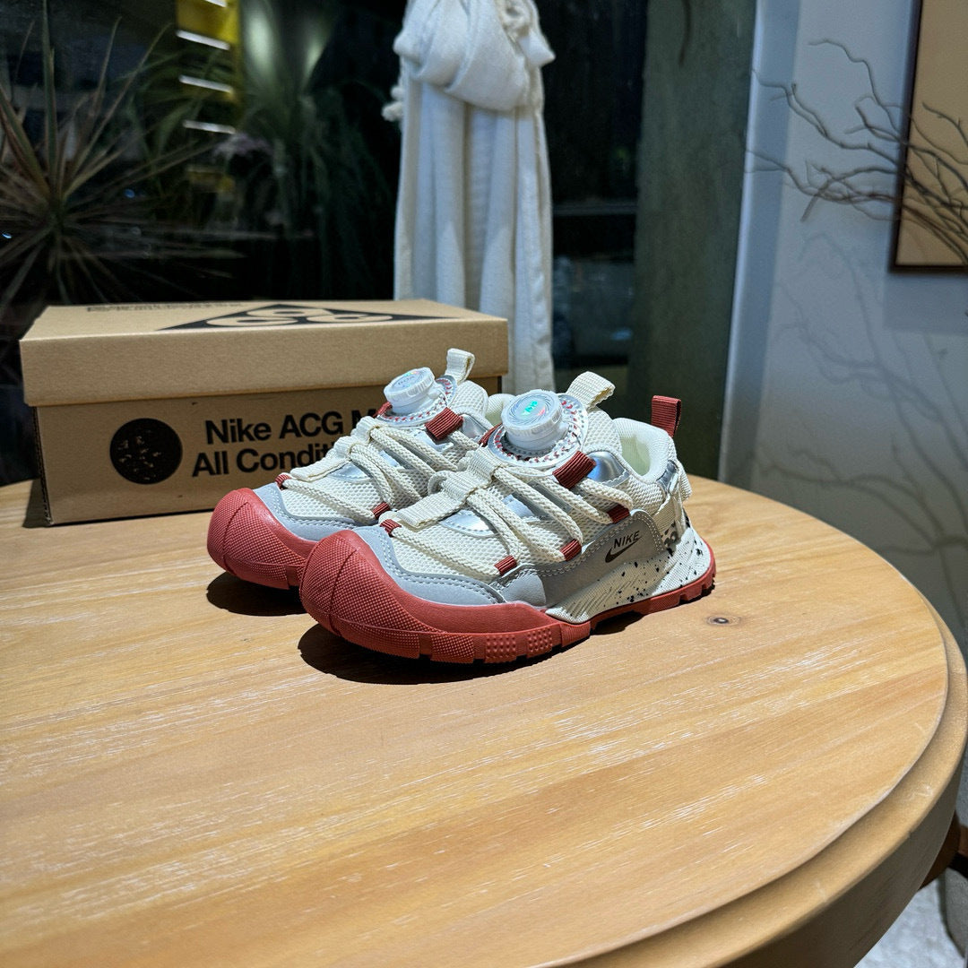 Nike ACG outdoor hiking shoes