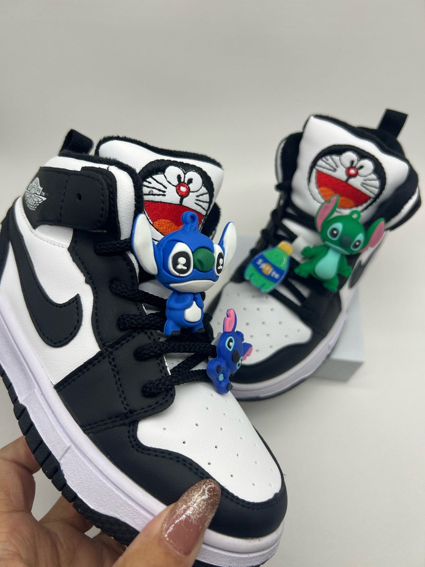 Joe One Cartoon Doll Accessories High Top Sneakers " white, black"