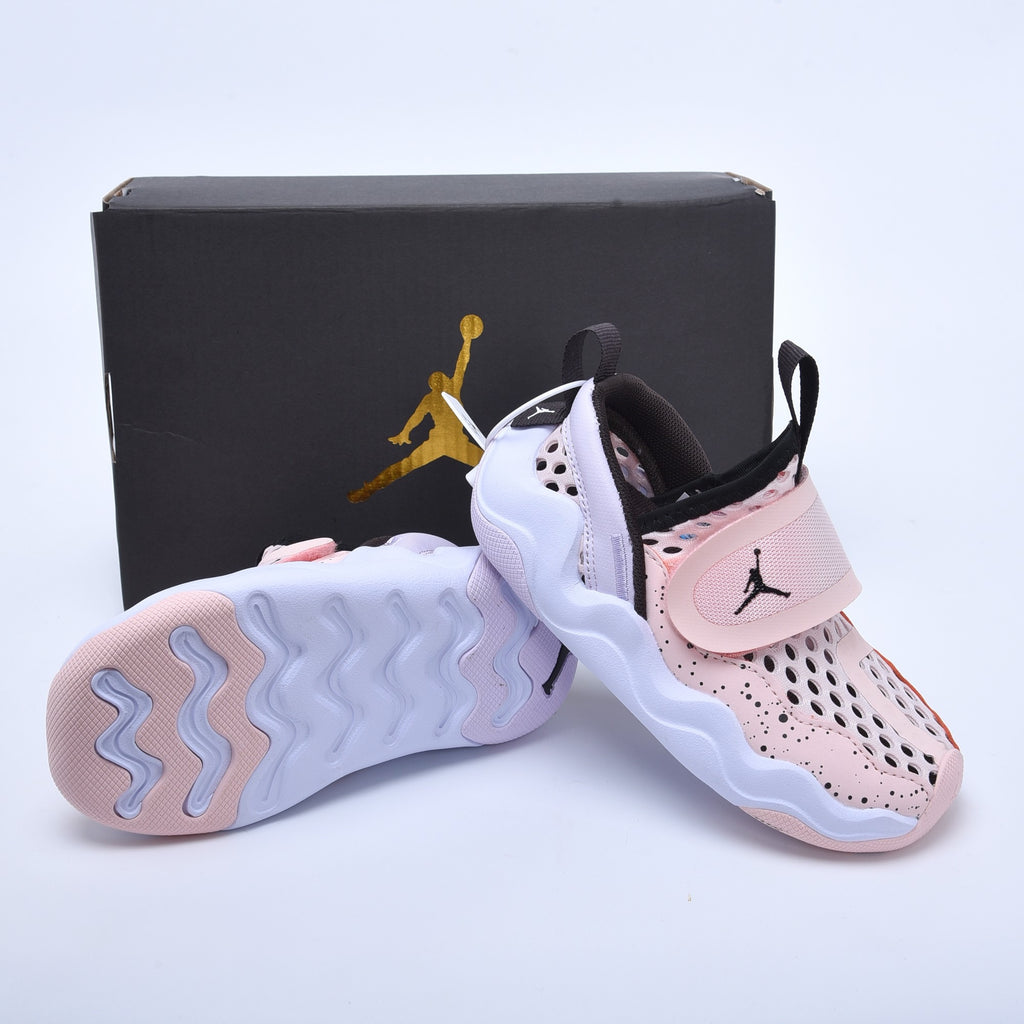 Jordan Little Shark Mesh Shoes for Kids " white ,& light pink"