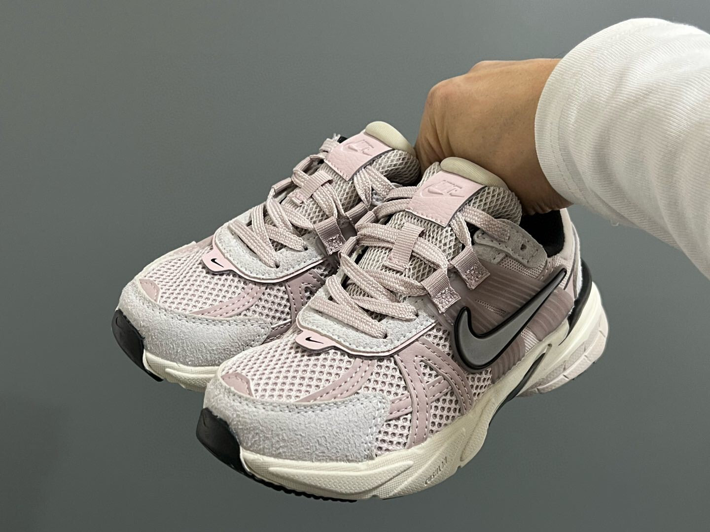 v2k children's shoes