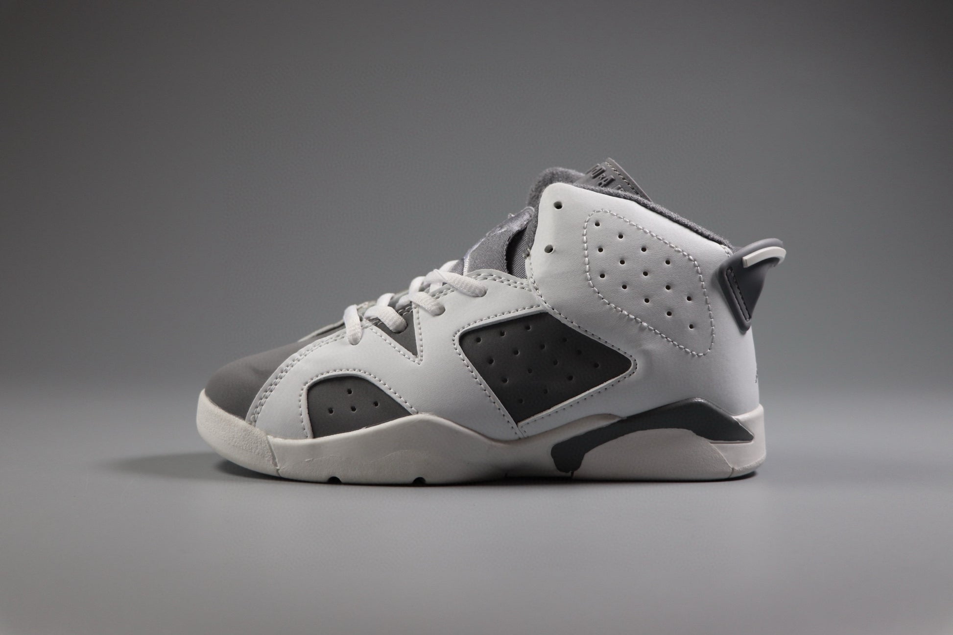 Joe 6 children's basketball shoes " white, & gray"
