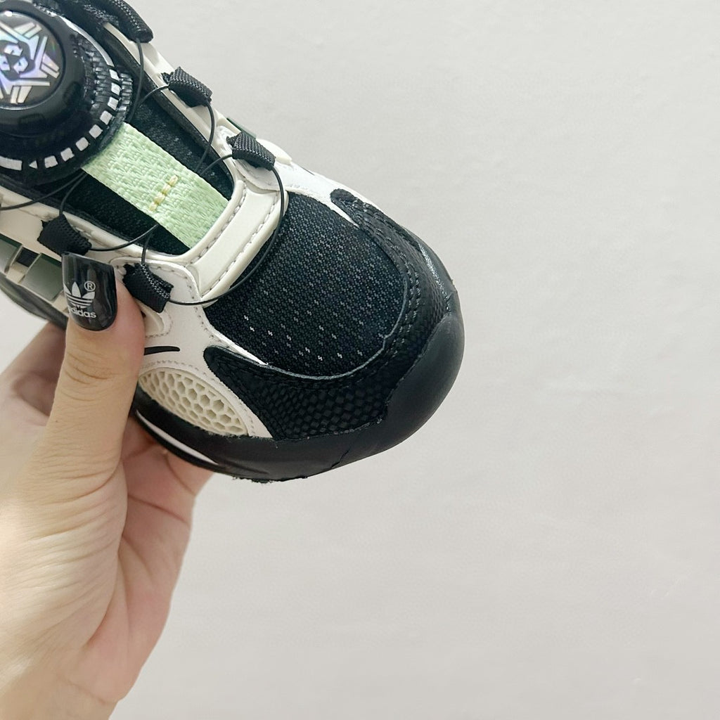 AD rotating button children's shoes" black, olive green"