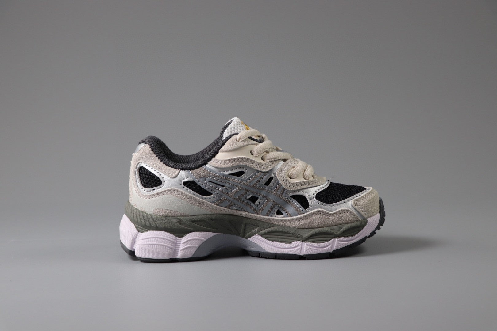 Asics Gel-NYC Professional" cream, black, gray"