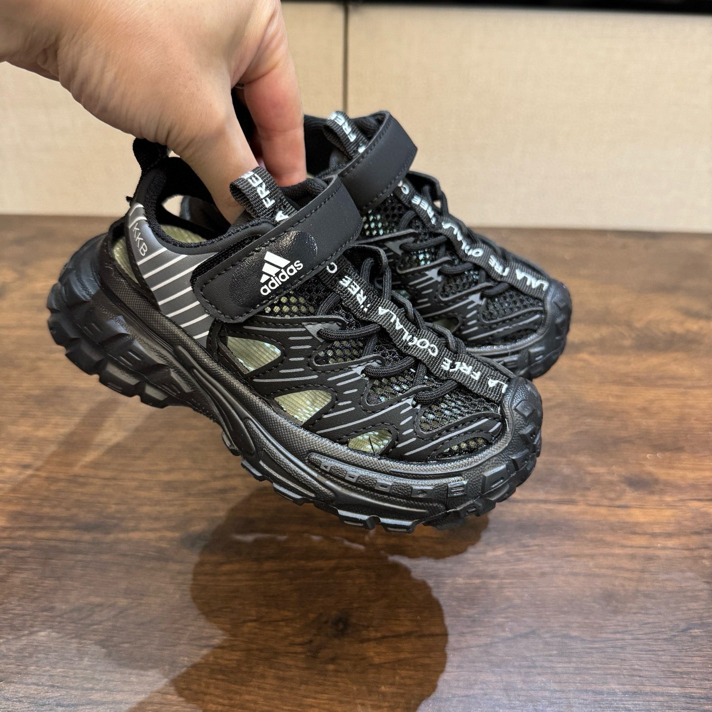 Adidas tire bottom beach shoes"black"