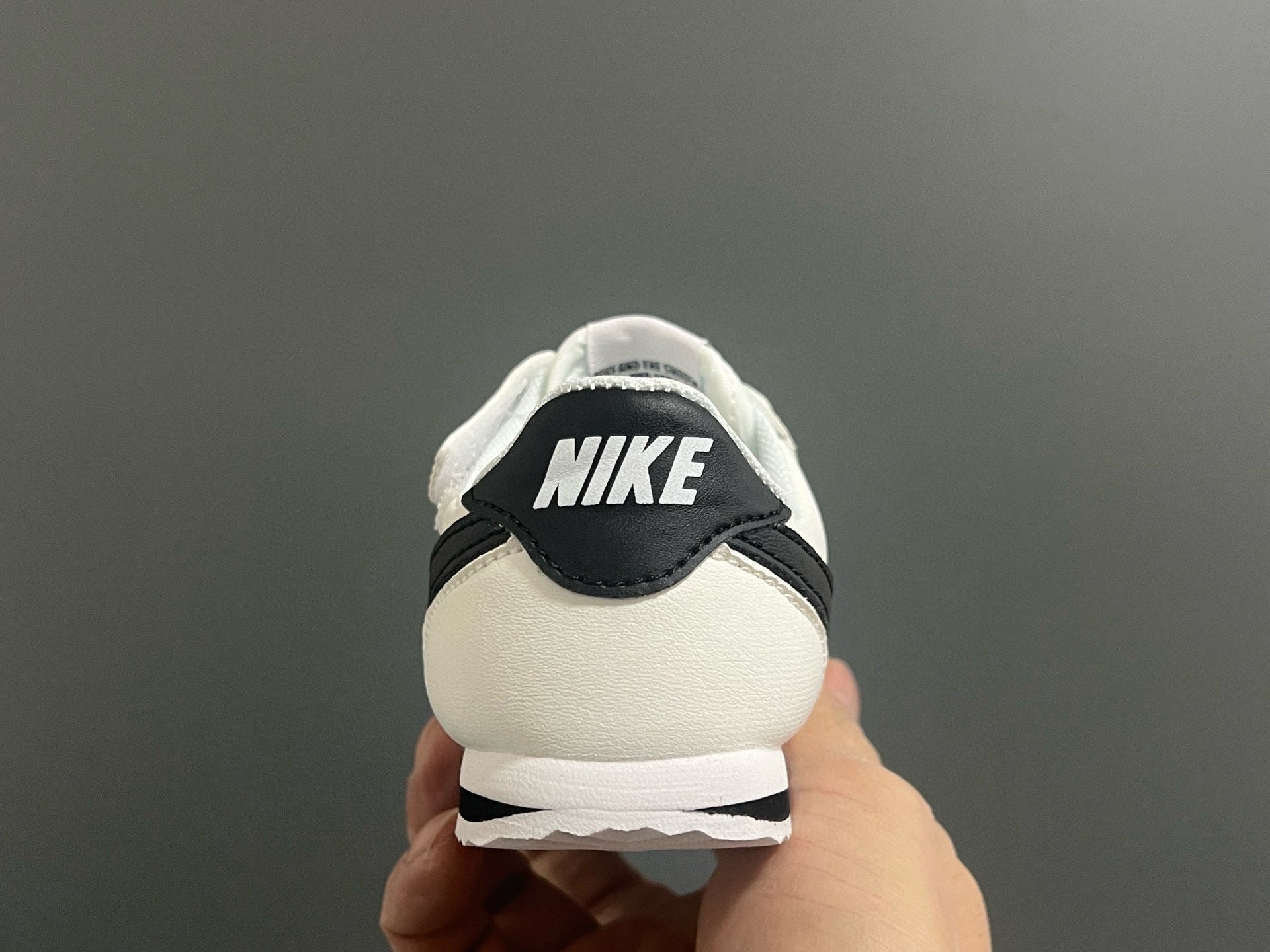 Nike Forrest Gump Classic Velcro Kids Shoes" white"