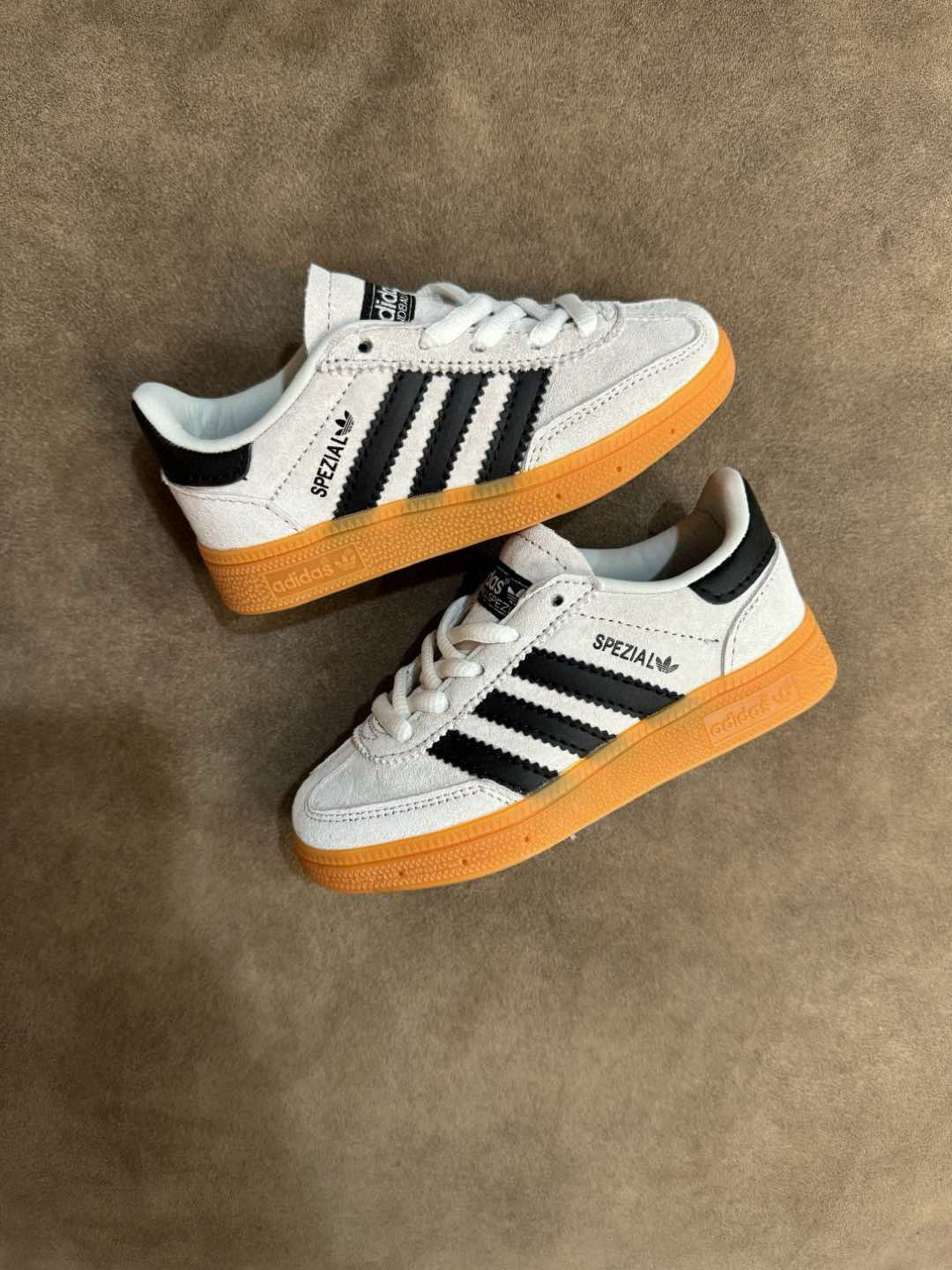 Adidas training 3 generation pig leather children's shoes" white"