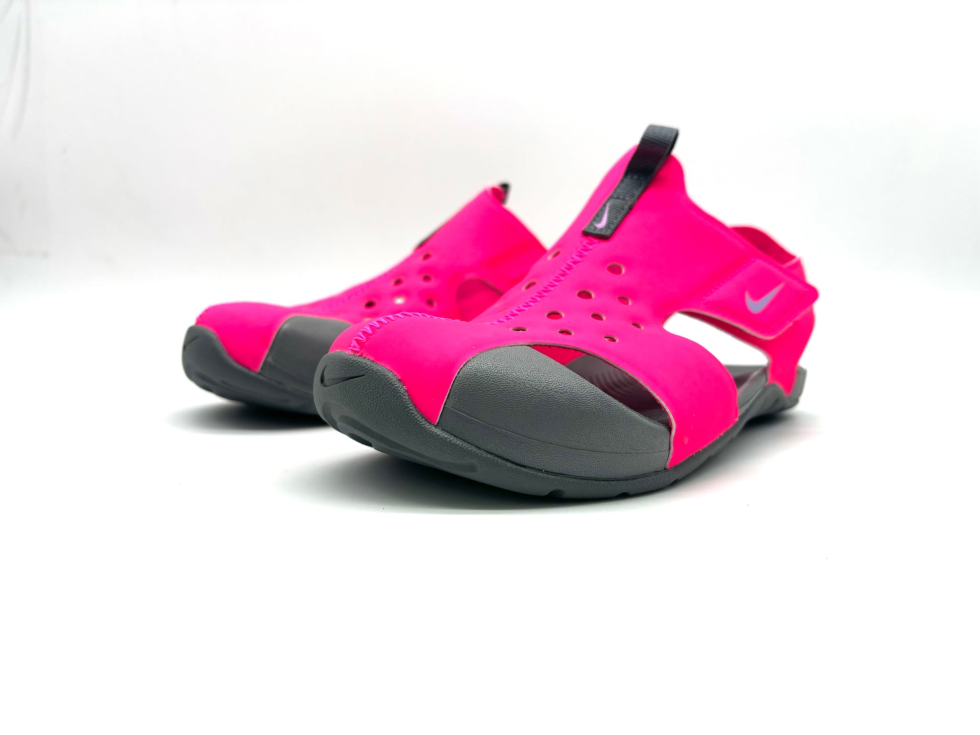 Nike Crocs "bright fuchsia "